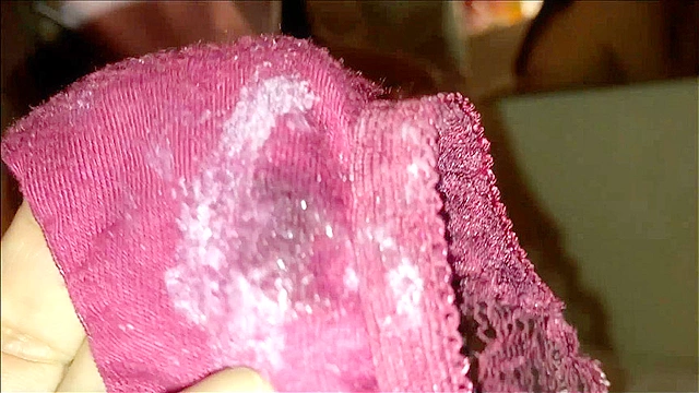 下着買取りサイトで知り合った素人の使用済み下着vol.4