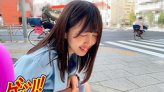 「いつでも どこでも 好きなだけ」の簡単お仕事依頼で集めた人妻さんにリモバイを着けたままお散歩する過激お仕事発注をしてみたら…