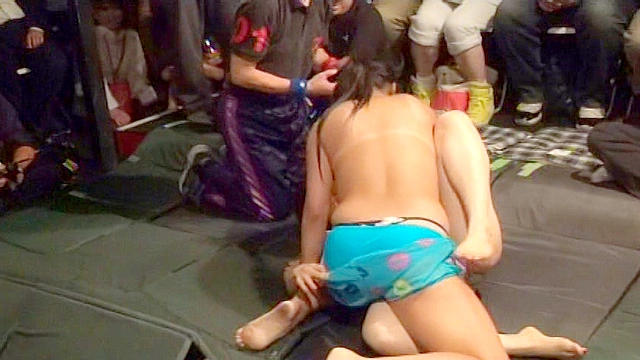 帰ってきた！なにわ大花びら大回転キャットファイト祭り ぶっかけ放題！ペニスバンド事変！ 【5部】水着ぶっかけナイト！