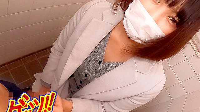 便所手コキ￥交 れなチャン（22歳）
