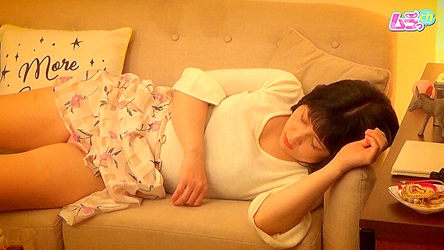 ニンゲン観察 さっきまで友達だったハズなのに、勃起チ○ポをこすりつるやいなや欲望に抗えずハメ狂う大学生たち。