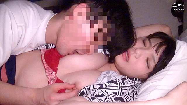 【流出映像】人妻派遣社員 慰安旅行セックス5 酔わせて乱交・夜○い・職場不倫NTRなど。派遣女子を食い潰すブラック企業の実態