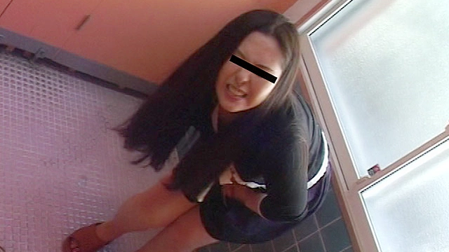 人妻豪快立ちション便○撮