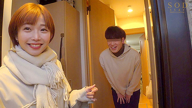 紗倉まなが女性慣れしていない童貞くんの家を訪れ優しくエッチにリードしちゃいました！