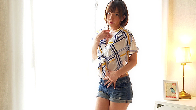 【くすぐり】超可愛い人気女優 麻里梨夏チャンの羽根くすぐり地獄！！