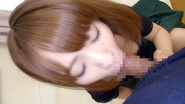 素人娘のフェラ抜きおしゃぶりアルバイト！いきなり口内発射しちゃいました！3