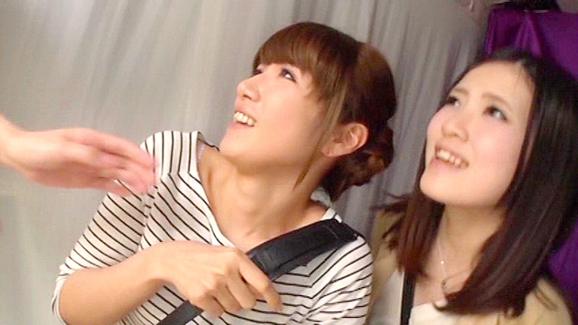 女監督ハルナの素人レズナンパ84 友達同士で全裸ベロちゅ～イキまくり体験30