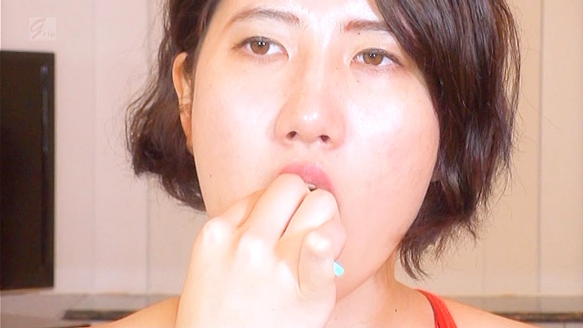 感動の口腔！！大長舌顔舐めスペクタクル