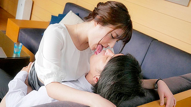 交わって15秒で、イク 丸の内で1番エッチなOLと即挿入、即絶頂SEX4本番 吉永このみ