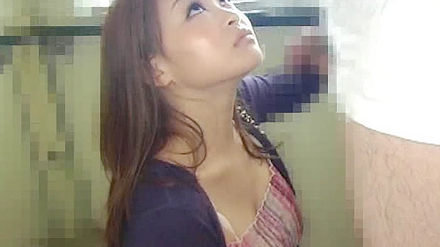 ギャンブル依存症の美巨乳素人と中出しSEX