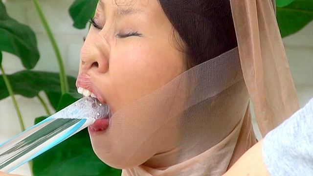 パンストかぶせてみました ～20歳の妹系から49歳の熟女まで～