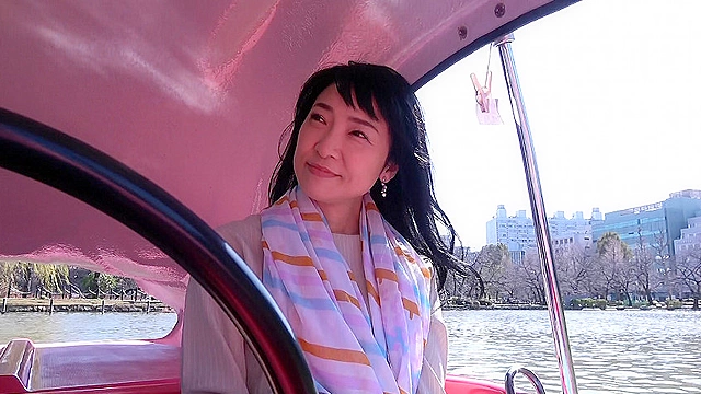 熟女とデート 大阪の五十路妻と上野で逢い引き 清純な人妻と熱海温泉不倫旅行
