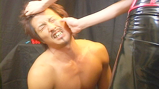 男前ガテン系ノンケが女王様にお仕置きされ、ケツまで掘られる！