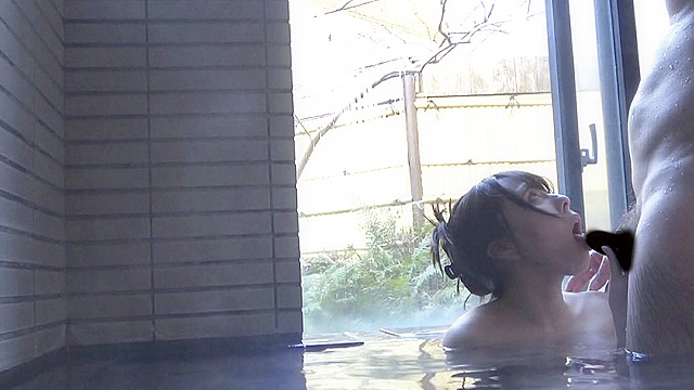 知り合い男性と行った夫に内緒の温泉旅行にて［一］