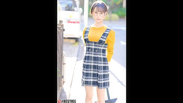 新・絶対的美少女、お貸しします。 111 浅井心晴（AV女優）22歳。