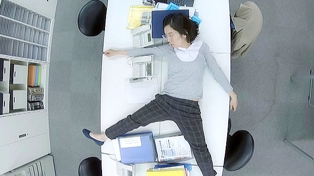 死にたくなるよと夜泣くタニシ