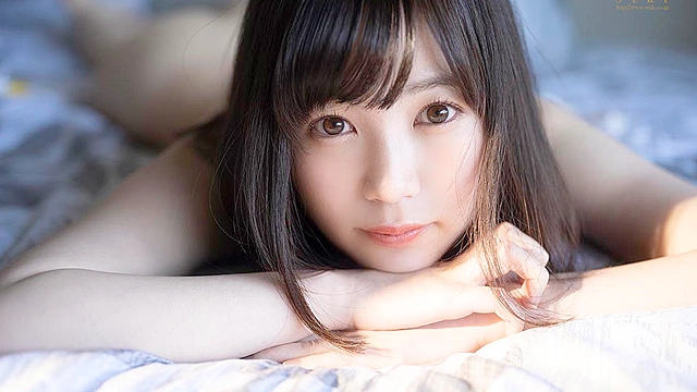 現役清楚系No.1グラドル 天宮花南 AV DEBUT