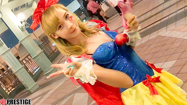ナンパTV×PRESTIGE コスプレ美少女8時間BEST 素人18名 ※街行く萌え～っな娘を狙い撃ち。 01