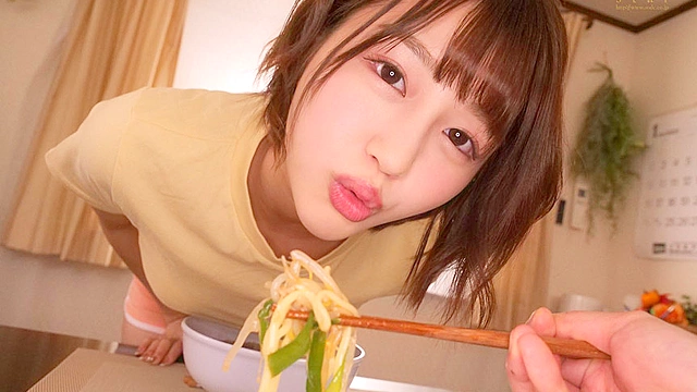 全肯定カノジョ 。「外はダメ！！全部私の中で受け止めてあげる♪」早漏の僕を全力応援で慰めつつ、全体位中出しで受け止めてくれるマジ天使。 唯井まひろ