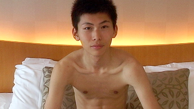 始終フル勃起！性欲溢れる19歳エロガキありのままの姿！！