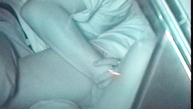 車内でSEXに没頭するカップルをバレるまでカメラ回してみた。