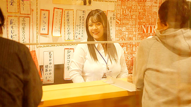 むっちりスケベBODYが肉欲そそる入社2年目荻野ちひろ 業務中プチ露出で羞恥心克服、すぐ傍に同僚がいる状況でサイレント絶頂  AV出演今回でラスト！完全見納めSP SOD女子社員