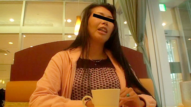 中出し熟女ナンパドキュメント 三人の素人熟女に膣内射精！熟女好き若者二人のナンパ録 in 池袋