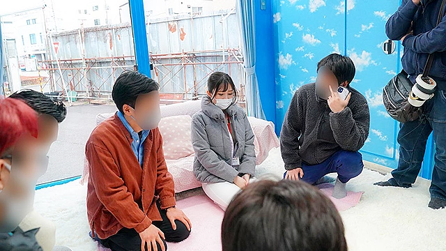 元地方局アナ転職！SOD入社2週間目 元気なGカップ美人ADが初めてのロケ「マジックミラー号 街中で声を掛けた心優しい保母さんが童貞くんを赤面筆おろし！」でナンパ失敗でまさかの代打AV出演？？