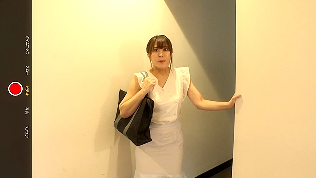 会社の女上司がデリヘルで働いていたので弱みにつけこみ本●（6）～広告代理店勤務・鬼のチーフ39歳