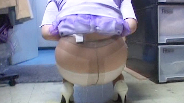 人妻おもらし5