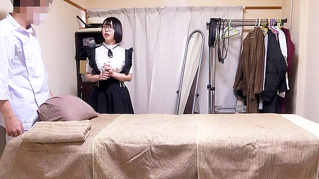 媚薬オイルマッサージ痴●○撮＆中出し素人娘VOL.36超強力媚薬を配合したマッサージオイルを施術中に知らずに塗りこまれたオンナは、身体の火照りに驚き、チ○ポを欲しがる自分に戸惑い、垂れ出したマン汁に恥ずかしがりながらも生ハメ中出しまで欲してしまう！