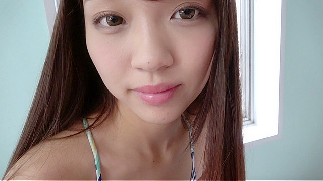 激カワ女優 木下ひまりチャンの顔舐め唾垂らし手コキプレイ！！！