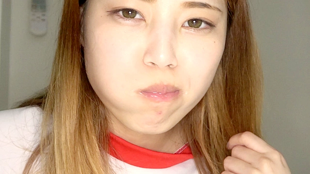 人気女優 森山なつかチャンの歯磨き・口内・舌ベロ観察！