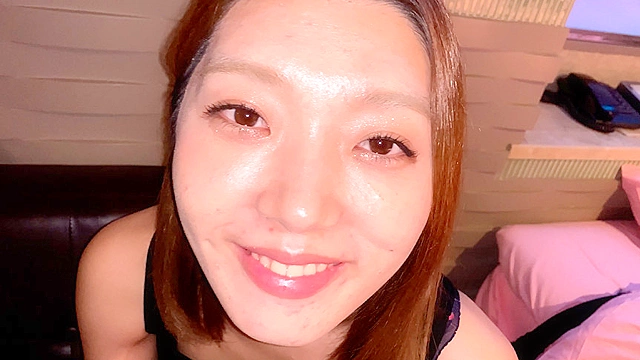 実はエッチな近所のお姉さんの歯観察 香苗レノン