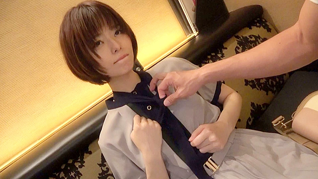 素人ホイホイ×MBM  ショートヘアーLOVER'S 健康的でボーイッシュな美少女たちが魅せる想定外のエロさがたまらない 撮り下ろし300分2