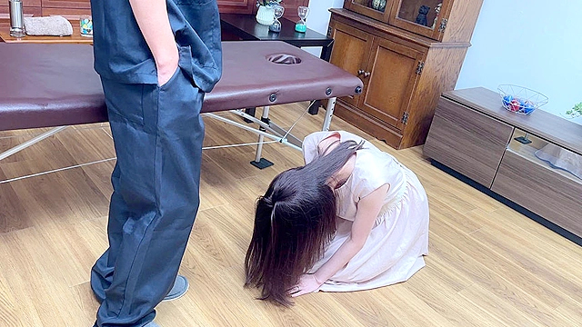 ポルチオ直撃で性感帯覚醒！メス汁垂れ流しの絶頂妊活エステ！人妻マ◯コに孕ませ中出し施術 桐香ゆうり