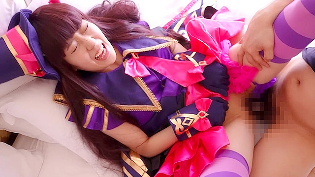 【中出し】厳選美少女にコスプレさせてオレの子を孕ませる！【黒●あろま】