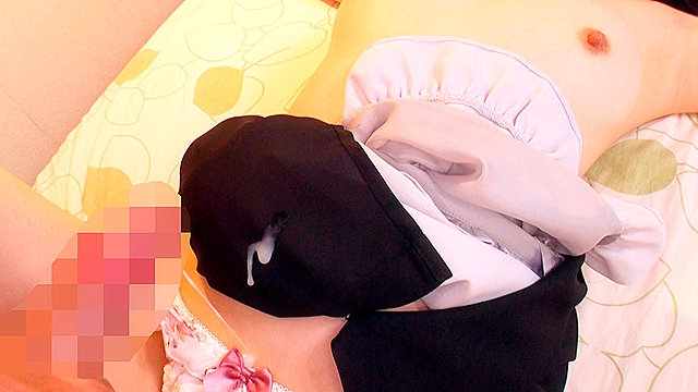 カフェで働く普通の女の子の不慣れでひたむきな挑発 着衣の女性にイカされたいおじさんを癒してあげる！ 美甘りか