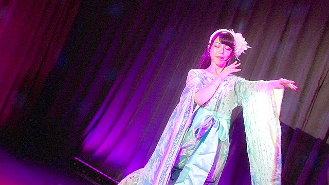 お父さん達に捧ぐ！生ストリップショー最前線（9）完全版