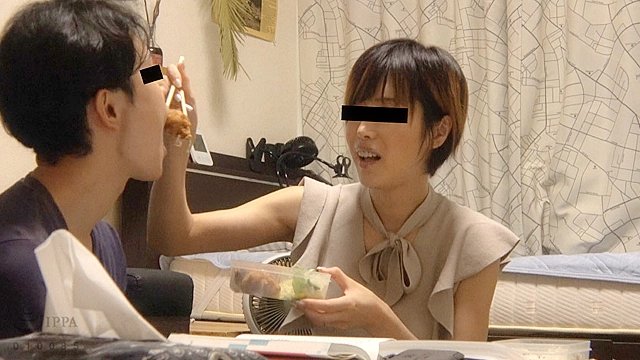 一人暮らしを始めた息子の部屋に通う美人巨乳母の近親相姦