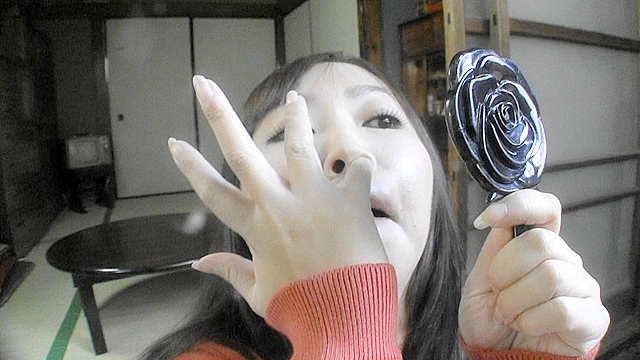 濃すぎるフェチシーンの圧縮 鼻ほじり美女5人パック