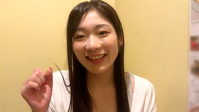 ヤリマン尻いただきます！ ゆいなチャン（25）