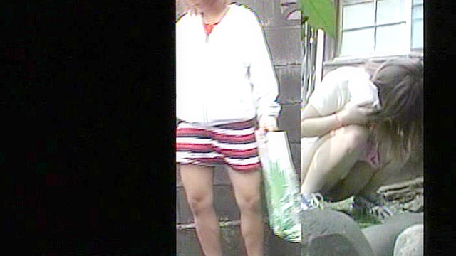 トイレざんまい。 室内、野外の恥ずかし映像集