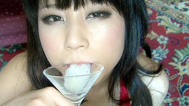 グラスや容器でザーメン飲み！特集