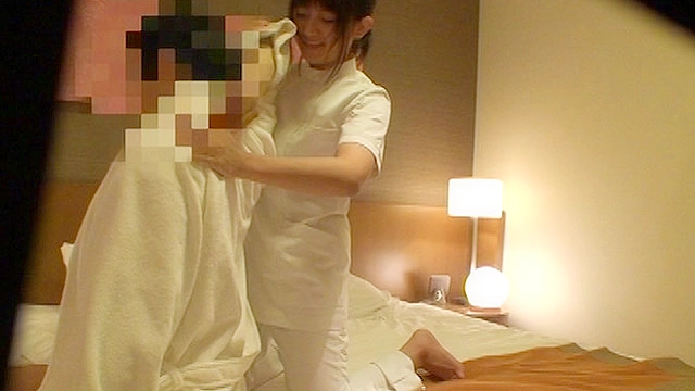 ビジネスホテル出張 女性マッサージ師○撮 ［九］
