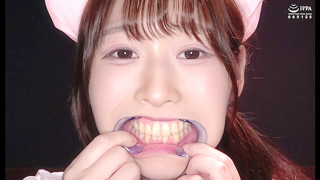 美人ナース 月野こはるチャンの舌ベロ・歯・口内・のどちんこ観察