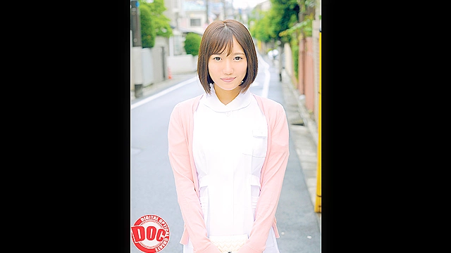 勤務明けの白衣の天使がデカチン清拭に挑戦！！患者ではありえないガチガチにフル勃起したデカチンを目の前に現役ナースはムラムラぐっちょり発情！？ナース服もそのままに！着衣デカチン激ピス連続生中出し性交！！合計13発！！