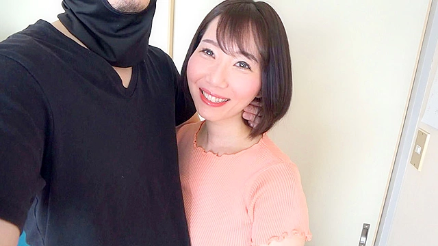魔性の爆乳Iカップ美魔女主婦との極秘映像、流出。本名・年齢不詳（およそ四十歳前後）