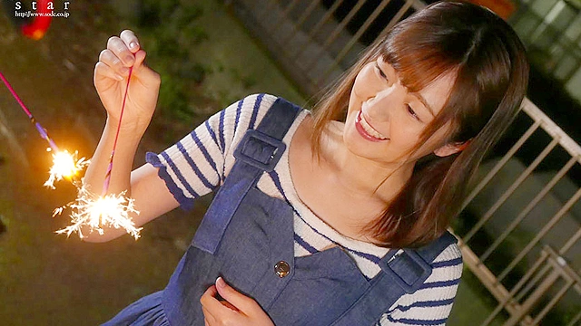 青空ひかり 久しぶりに訪れた幼馴染の実家でこっそりイチャイチャ12発もヤリまくった思い出