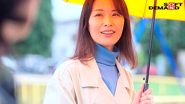 マイルドヤンキーの娘の旦那（20）とこっそり10 年ぶりに避妊具をつけず中出しした。桃色かぞくVOL.30 小野寺真優